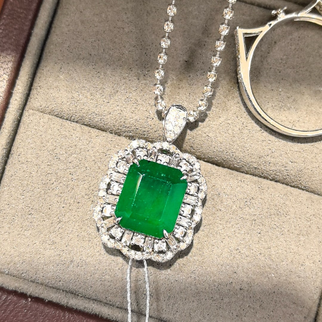 14k Gold 4.95 Ctw Vivid Green Natural Emerald & Diamond Ring/pendant( Without Chain ) - 2
