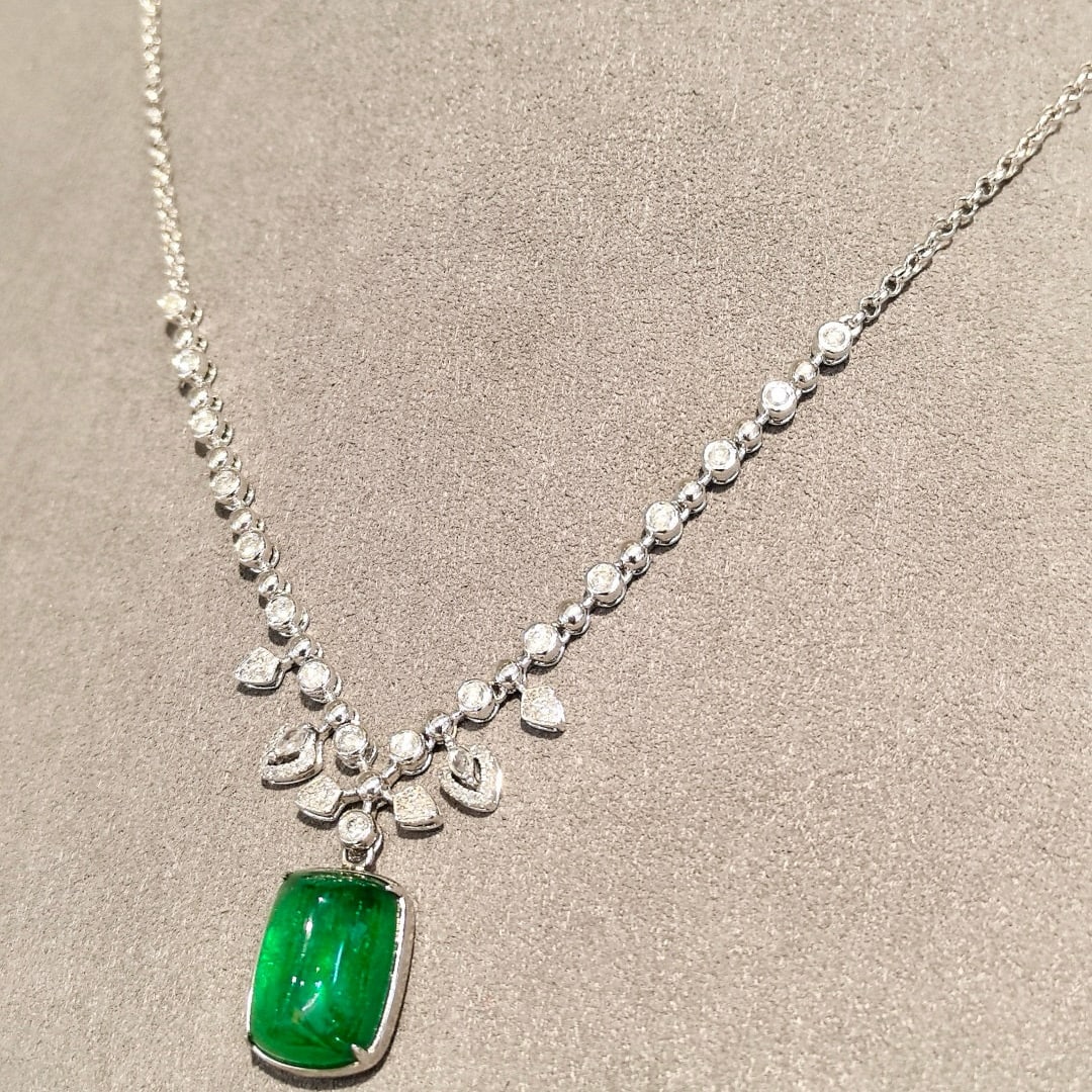 14k Gold 10.36 Ctw Vivid Green Natural Emerald & Diamond Necklace - 7