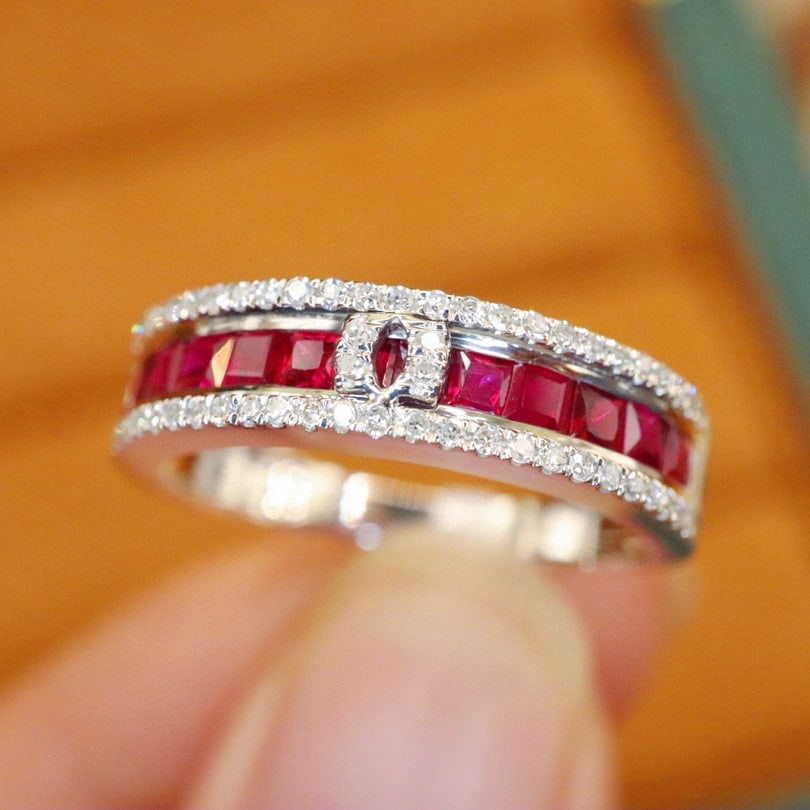 14k Gold 0.96 Ctw Natural Ruby & Diamond Ring: Ref:231002366 // gold content:14k gold // ring size:7. 25us // // main gemstone:ruby // shape:square // carat weight:0. 80ct // color:red // treatment:natural // // adjacent gemstone 2 : diamond //