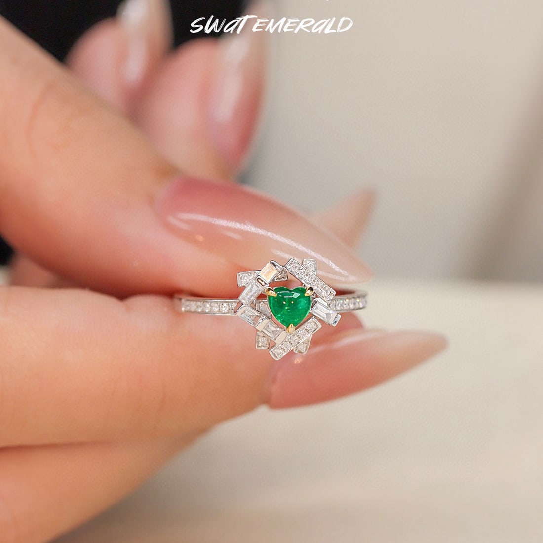 14k Gold 0.55 Ctw Vivid Green Natural Emerald & Diamond Ring: Ref:231002375 // gold content:14k gold // ring size:7. 25us // // main gemstone:emerald // shape:heart // carat weight:0. 35ct // color:vivid green // treatment:natural // // adjacent gemstone 2 :