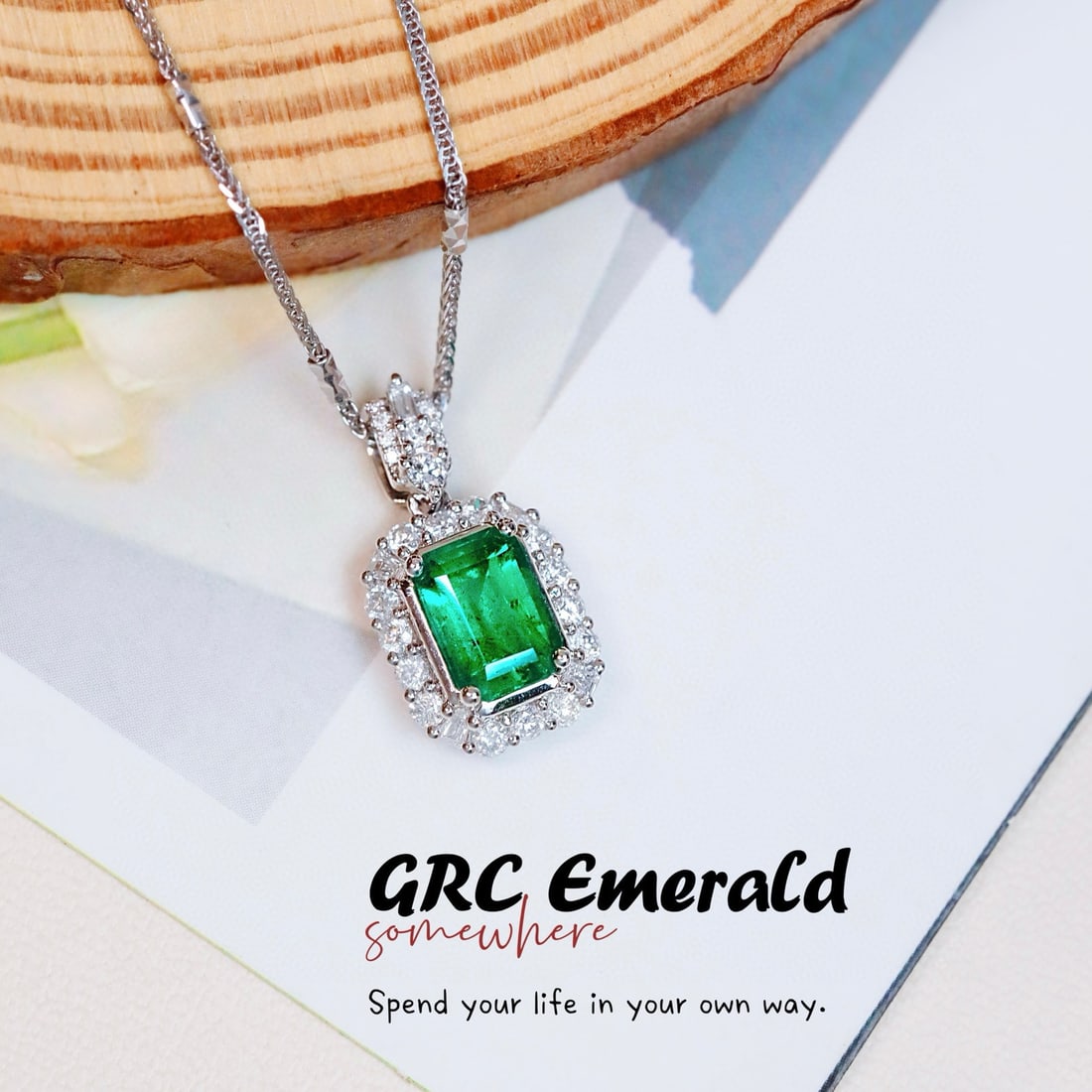 14k Gold 1.01 Ctw Vivid Green Natural Emerald & Diamond Pendant( Without Chain ): Ref:231002376 // gold content:14k gold // main gemstone:emerald // shape:octagonal // carat weight:0. 72ct // color:vivid green // treatment:natural // // adjacent gemstone 2 : diamond //