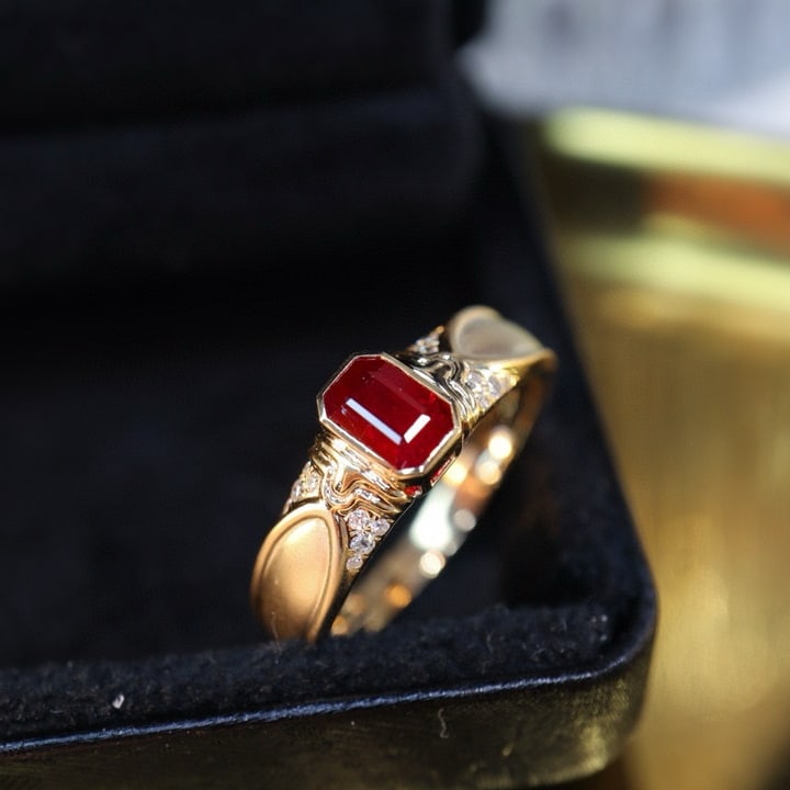 14k Gold 0.88 Ctw Natural Ruby & Diamond Ring: Ref:231002385 // gold content:14k gold // ring size:7. 25us // // main gemstone:ruby // shape:octagonal // carat weight:0. 81ct // color:pigeonblood red // treatment:natural // // adjacent gemstone 2