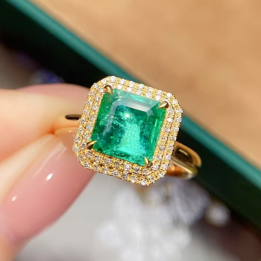 14k Gold 2.32 Ctw Vivid Green Natural Emerald & Diamond Ring - 2