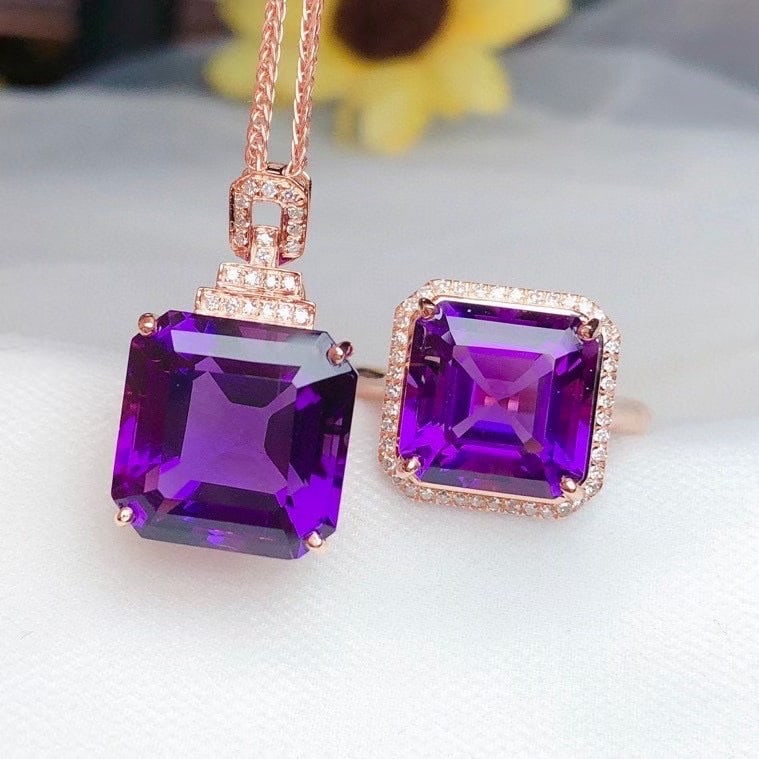 14k Gold 12.70 Ct Natural Amethyst & Diamond Jewelry Set: Ref:231002403 // gold content:14k gold // ring size:7. 25us // // pendant(without chain) // main gemstone:amethyst // shape:octagonal // carat weight:7. 95ct // color:purple // treatment:natural //