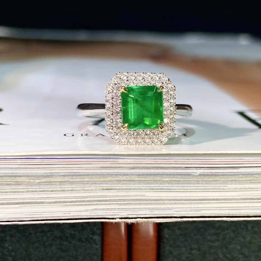14k Gold 1.55 Ctw Vivid Green Natural Emerald & Diamond Ring - 3