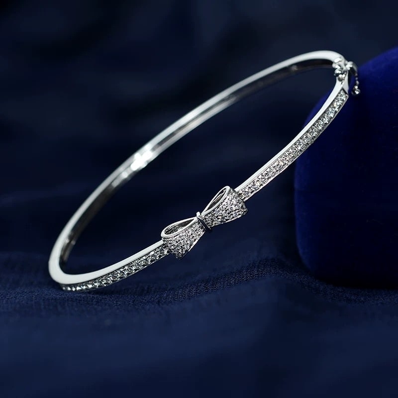 14k Gold 0.57 Ct Natural H Diamond Bangle - 3