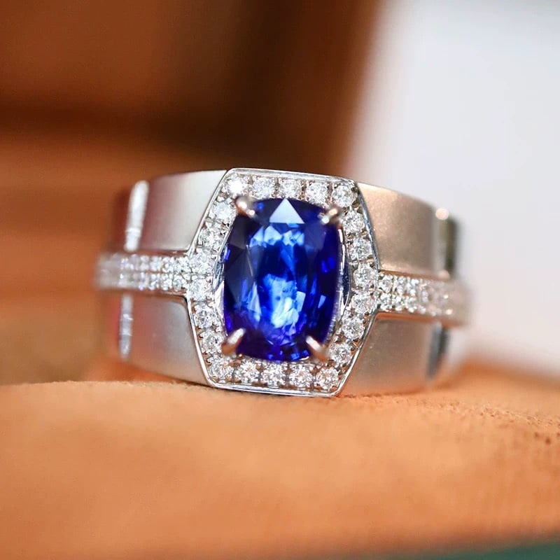 14k Gold 2.33 Ctw Natural Sapphire & Diamond & Men¡¯s Ring: Ref:231007043 // gold content:14k gold // ring size:8us // // main gemstone:sapphire // shape:cushion // carat weight:2. 05ct // color:blue // treatment:natural // // adjacent gemstone 2 : diamond // 