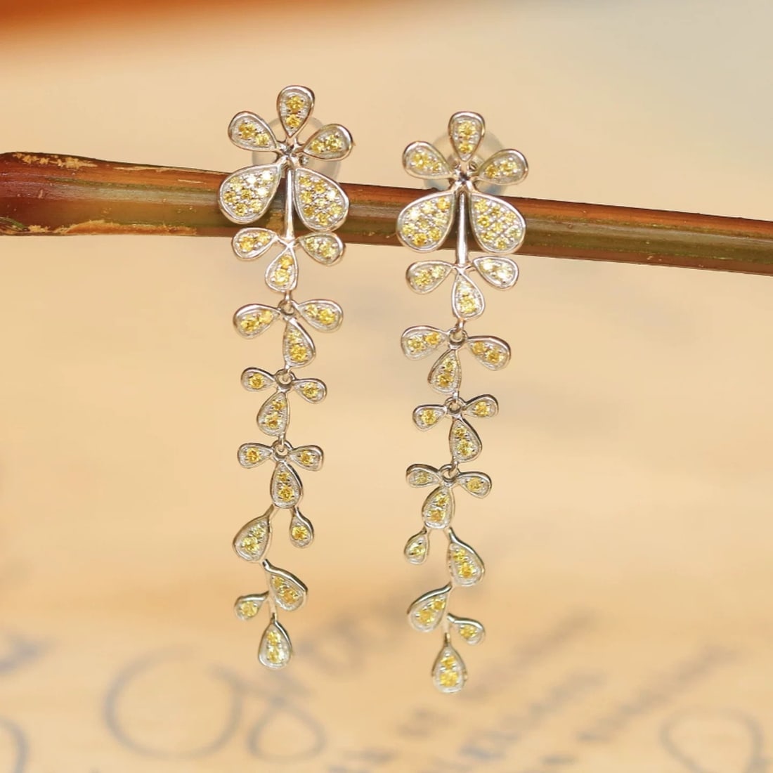 14k Gold 0.4 Ct Natural Yellow Diamond Earrings: Ref:231007055 // gold content:14k gold // main gemstone:diamond // shape:round // carat weight:0. 4ct // clarity grade:vs-si // color:yellow // treatment:natural // cut grade:g // Condition: New Low
