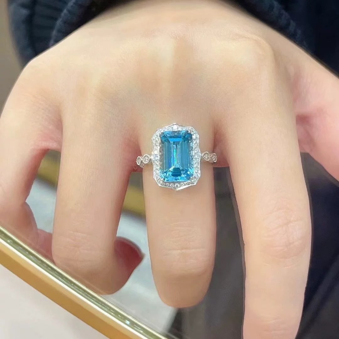 14k Gold 3.81 Ct Natural Aquamarine & Diamond Ring - 3