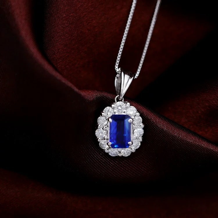 14k Gold 1.73 Ctw Vivid Blue Natural Sapphire & Diamond Pendant( Without Chain ): Ref:231007065 // gold content:14k gold // main gemstone:sapphire // shape:octagonal // carat weight:1. 09ct // color:vivid blue // treatment:natural // // adjacent gemstone 2 : diamond // shape:round 