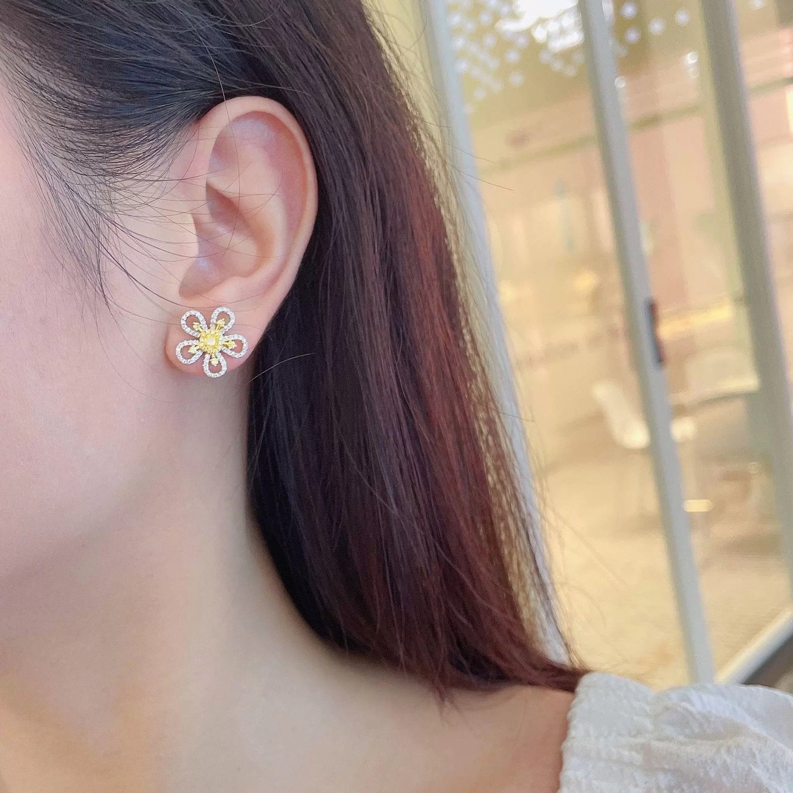 14k Gold 0.80 Ctw Natural Yellow Diamond & Diamond Earrings - 4