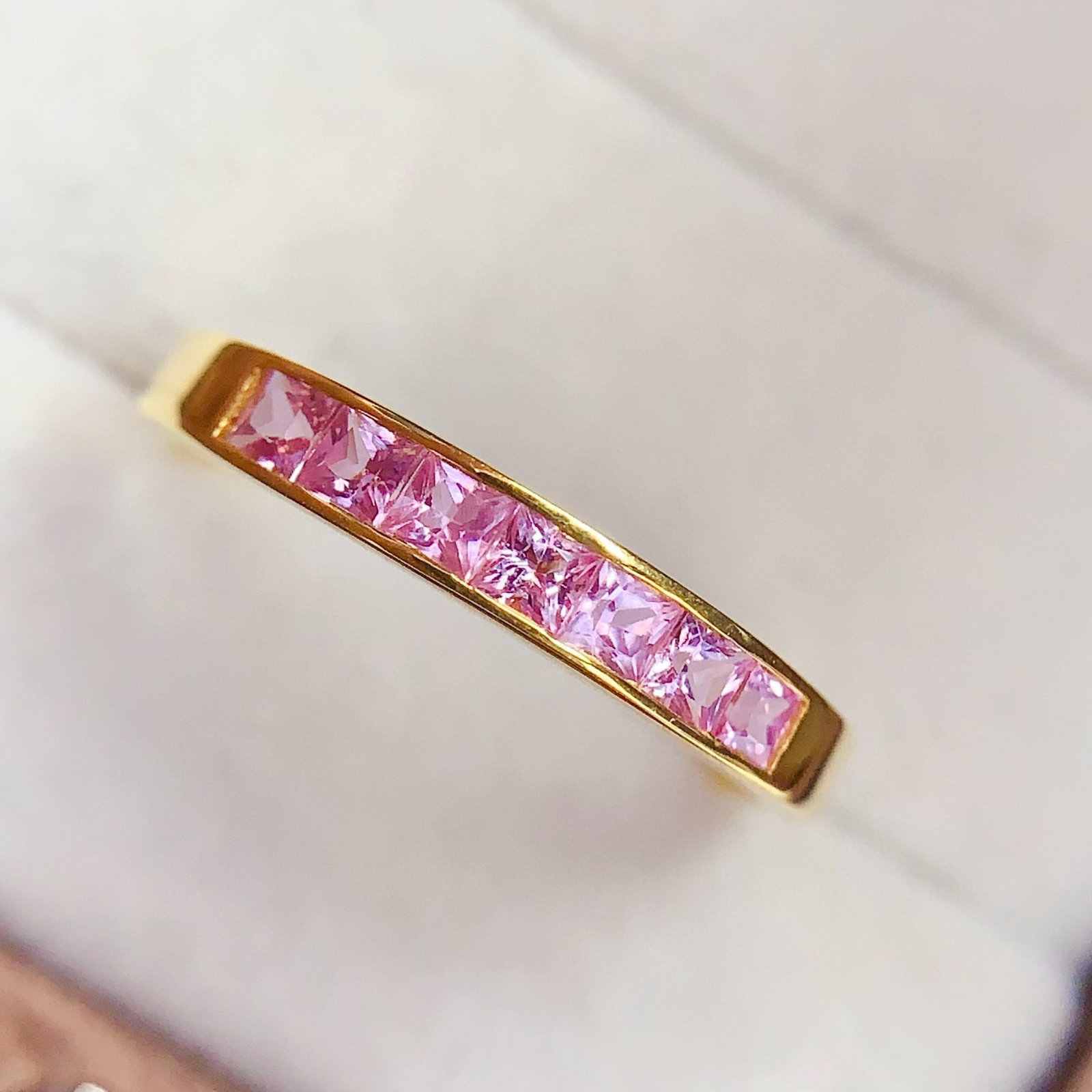 14k Gold 0.8 Ct Natural Sapphire Ring: Ref:231007140 // gold content:14k gold // ring size:7. 25us // // main gemstone:sapphire // shape:princess // carat weight:0. 8ct // color:pink // treatment:natural // Low Estimate: 1500 Condition: