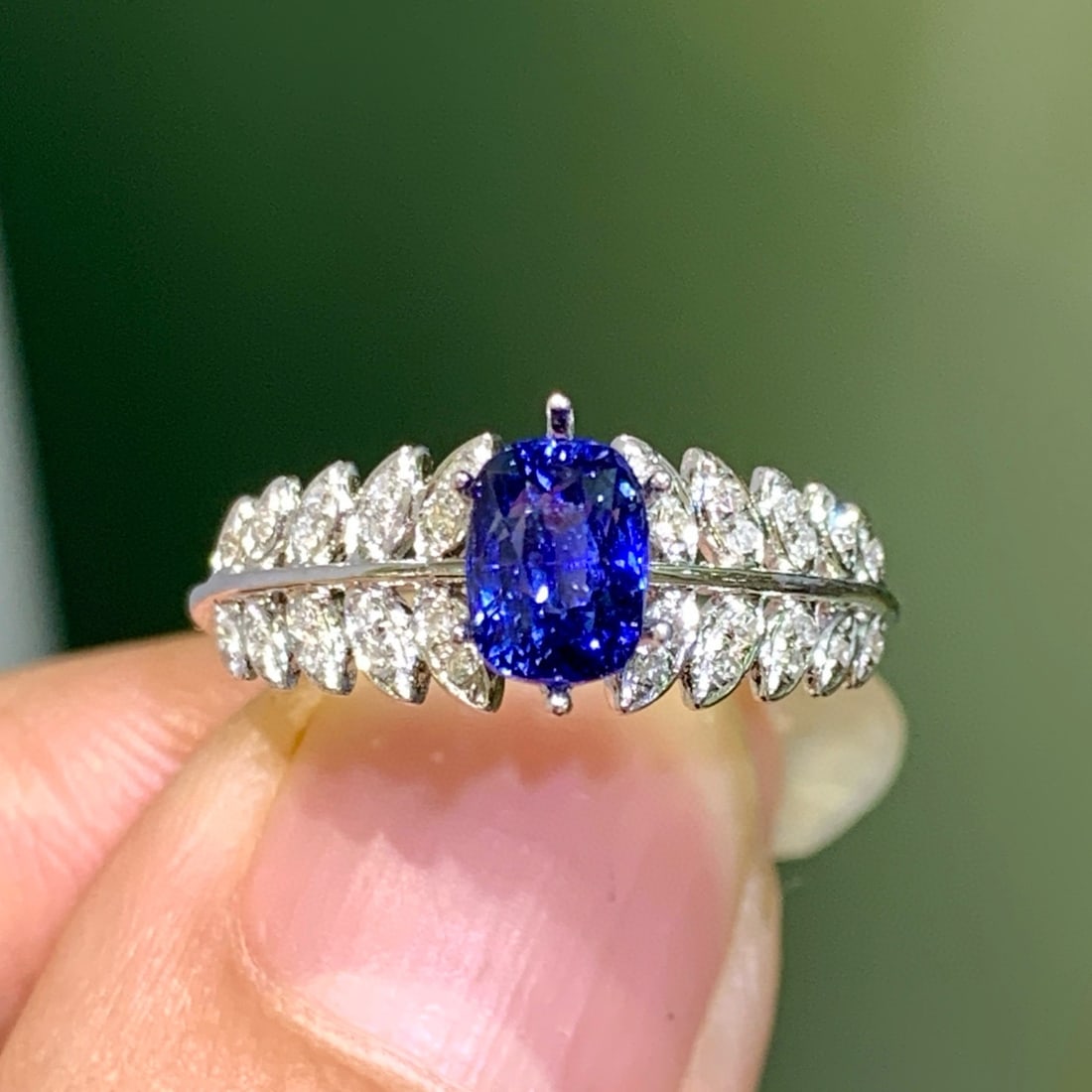 14k Gold 1.07 Ct Natural Sapphire & Diamond Ring: Ref:231007153 // gold content:14k gold // ring size:7. 25us // // main gemstone:sapphire // shape:cushion // carat weight:1. 07ct // color:blue // treatment:natural // // adjacent gemstone 2 :