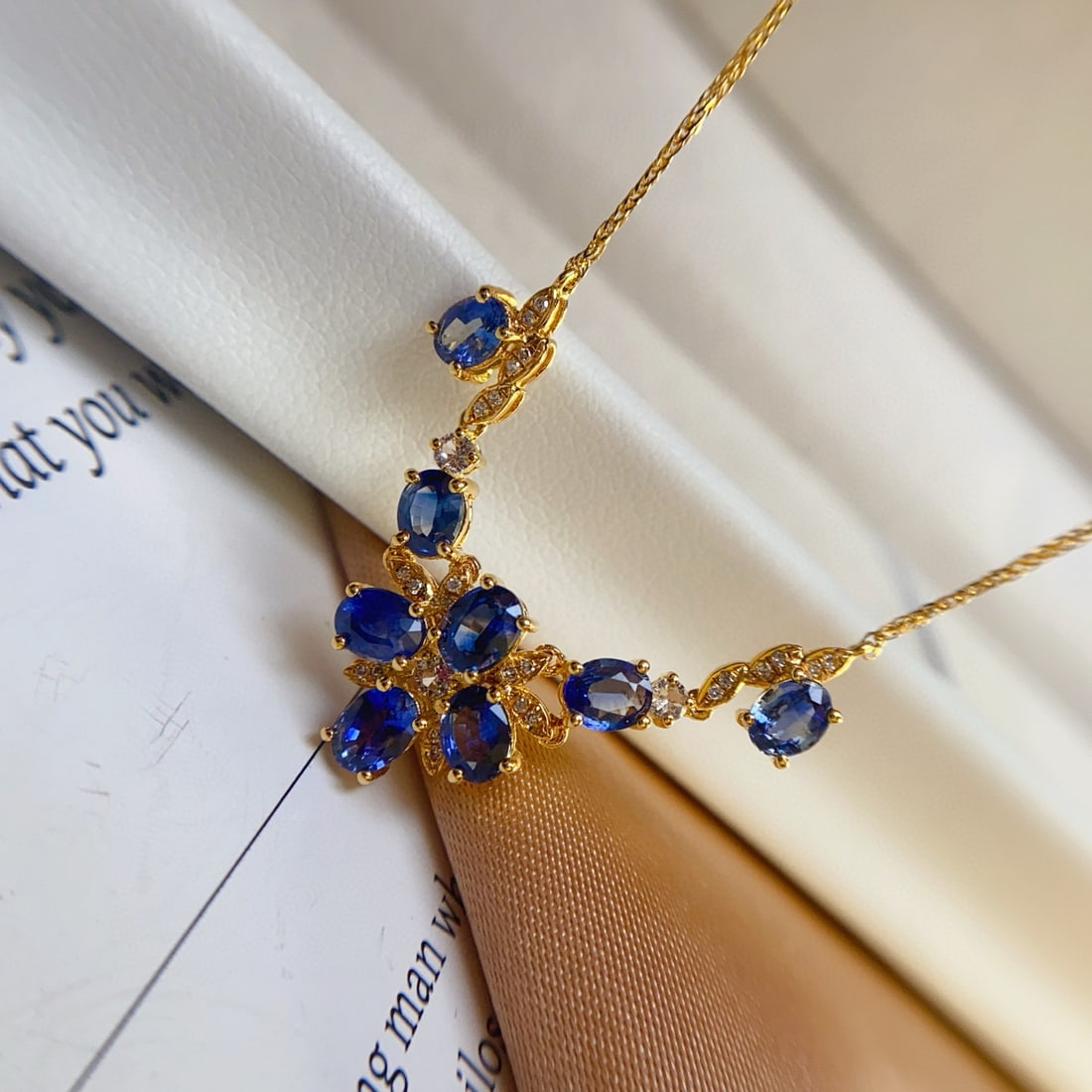 14k Gold 3.3 Ct Natural Sapphire & Diamond & Sapphire Necklace - 2