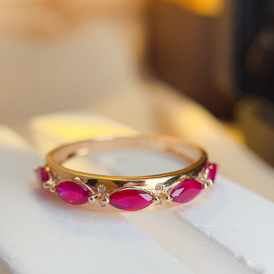 14k Gold 1 Ct Natural Ruby & Diamond Ring: Ref:231007235 // gold content:14k gold // ring size:7. 25us // // main gemstone:ruby // shape:marquise // carat weight:1ct // color:red // treatment:natural // // adjacent gemstone 2 : diamond //