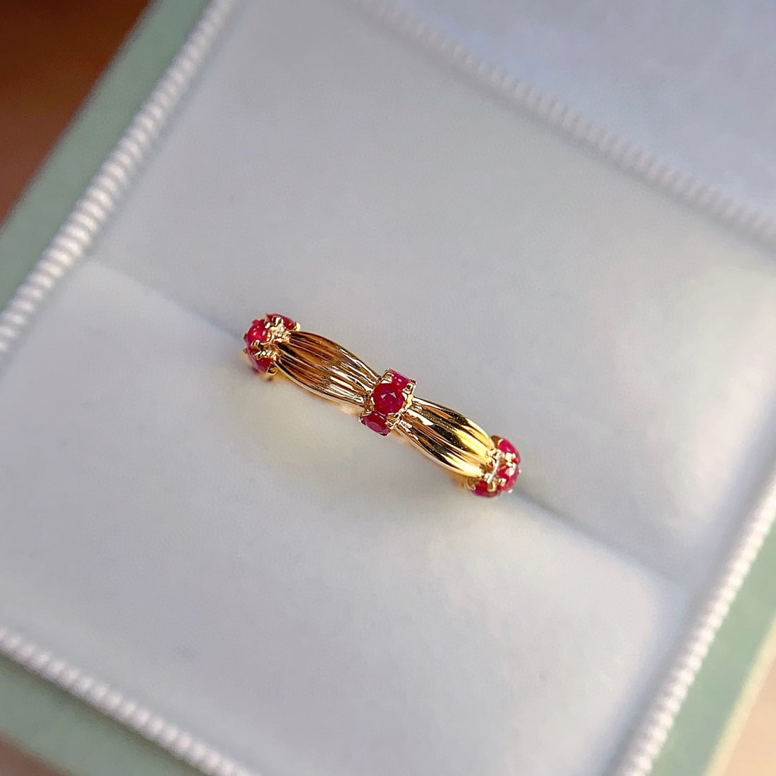 14k Gold 0.8 Ct Natural Ruby Ring: Ref:231007251 // gold content:14k gold // ring size:7. 25us // // main gemstone:ruby // shape:round // carat weight:0. 8ct // color:red // treatment:natural // High Estimate: 3100 Low Estimate: 2100