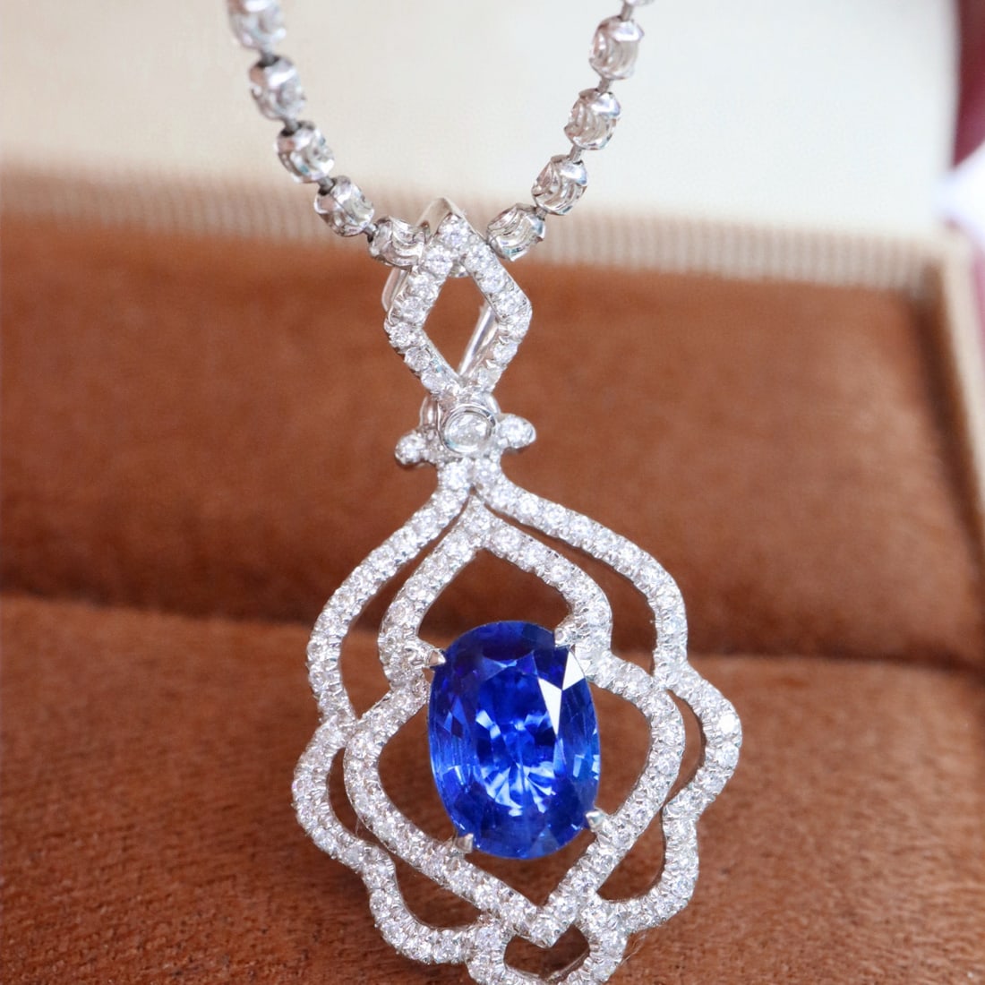14k Gold 1.43 Ctw Natural Sapphire & Diamond Pendant( Without Chain ): Ref:231007260 // gold content:14k gold // main gemstone:sapphire // shape:oval // carat weight:1. 1ct // color:blue // treatment:natural // // adjacent gemstone 2 : diamond // shape:round // carat