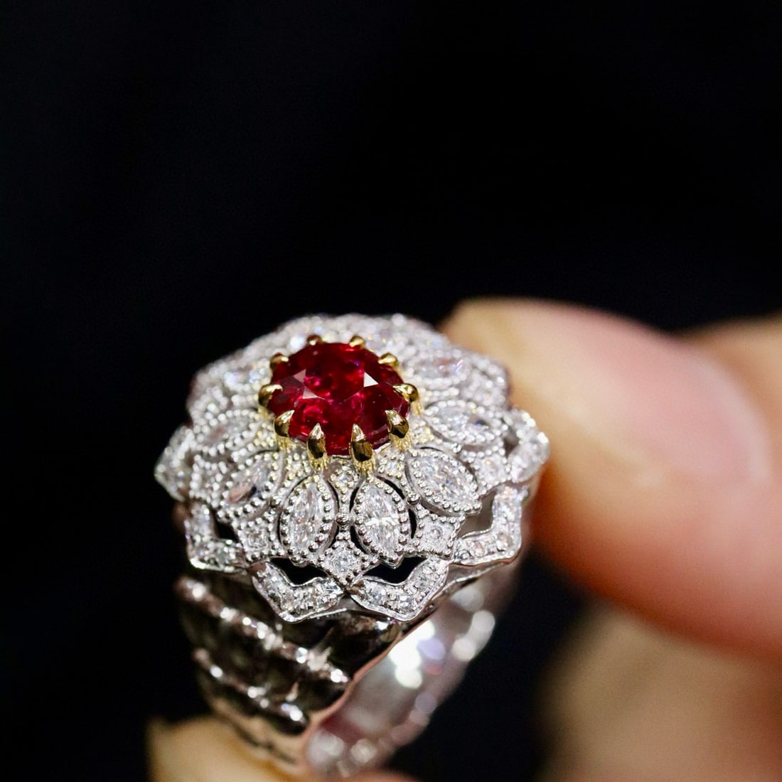 14k Gold 1.10 Ctw Natural Ruby & Diamond Ring - 2