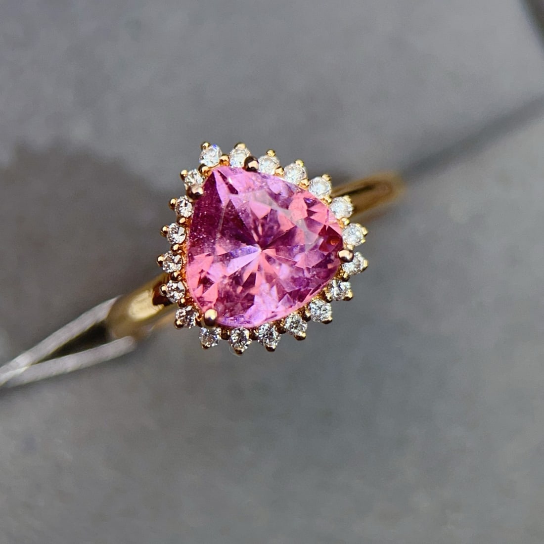 14k Gold 2.5 Ctw Natural Tourmaline & Diamond Ring: Ref:231008017 // gold content:14k gold // ring size:7. 25us // // main gemstone:tourmaline // shape:pear // carat weight:2. 3ct // color:pink // treatment:natural // // adjacent gemstone 2 : diamond