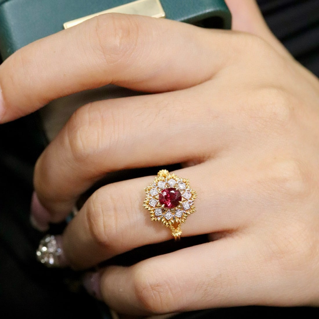 14k Gold 1.11 Ctw Natural Ruby & Diamond Ring - 5