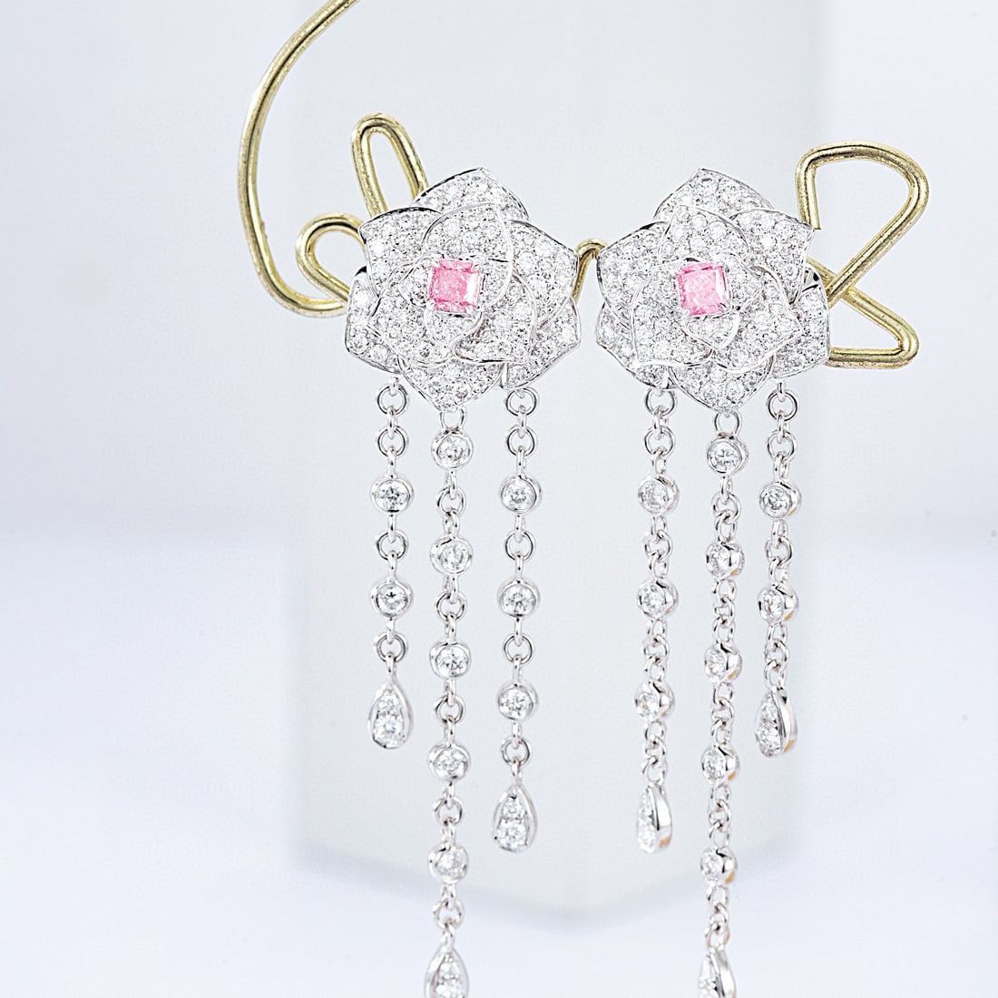 14k Gold 2.15 Ctw Natural Pink Diamond & Diamond Earrings: Ref:231008037 // gold content:14k gold // main gemstone:pink diamond // shape:cushion // carat weight:0. 3ct // color:pink // treatment:natural // // adjacent gemstone 2 : diamond // shape:round //