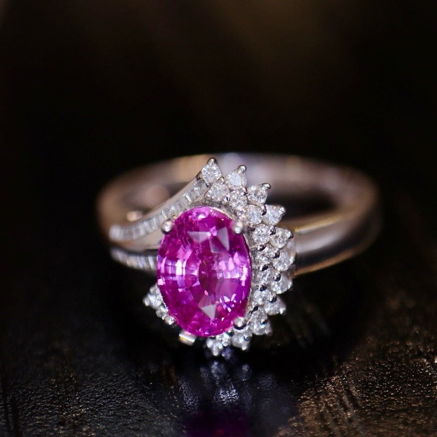 14k Gold 1.61 Ct Natural Sapphire & Diamond Ring: Ref:231008077 // gold content:14k gold // ring size:7. 25us // // main gemstone:sapphire // shape:oval // carat weight:1. 61ct // color:pink // treatment:natural // // adjacent gemstone 2 : diamond