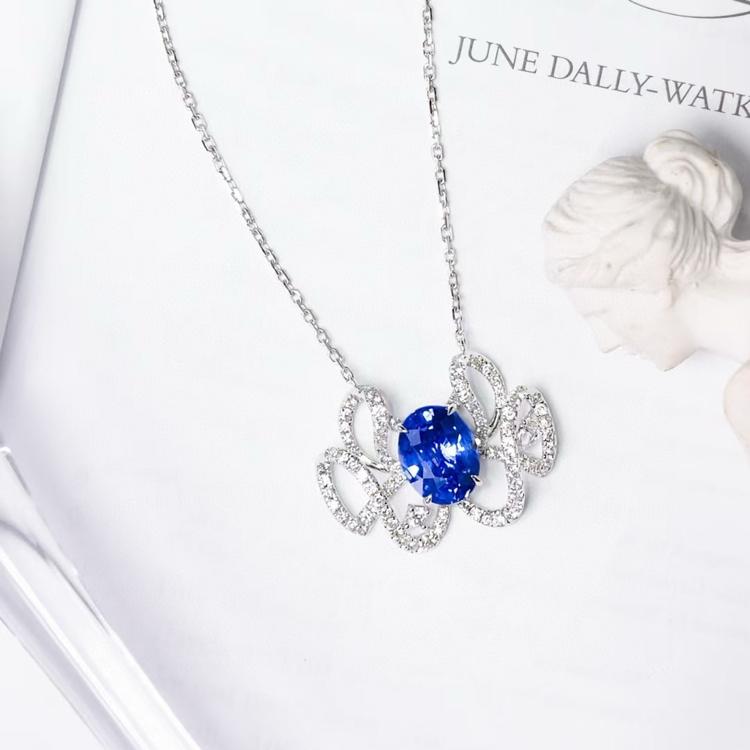 14k Gold 2.07 Ct Natural Sapphire & Diamond Necklace: Ref:231008082 // gold content:14k gold // main gemstone:sapphire // shape:oval // carat weight:2. 07ct // color:cornflower blue // treatment:natural // // adjacent gemstone 2 : diamond // shape:round 