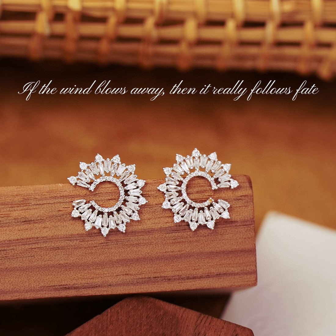 14k Gold 0.9 Ct Natural H Diamond Earrings: Ref:231008094 // gold content:14k gold // main gemstone:diamond // shape:multiply // carat weight:0. 9ct // clarity grade:vs-si // color:h // treatment:natural // Low Estimate: 2400 Condition: New