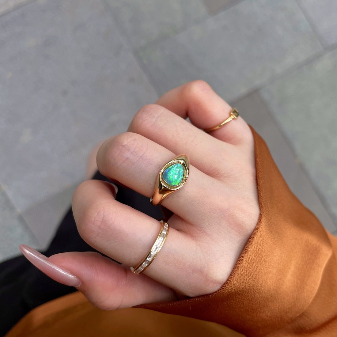 14k Gold 0.8 Ct Natural Opal Ring - 4