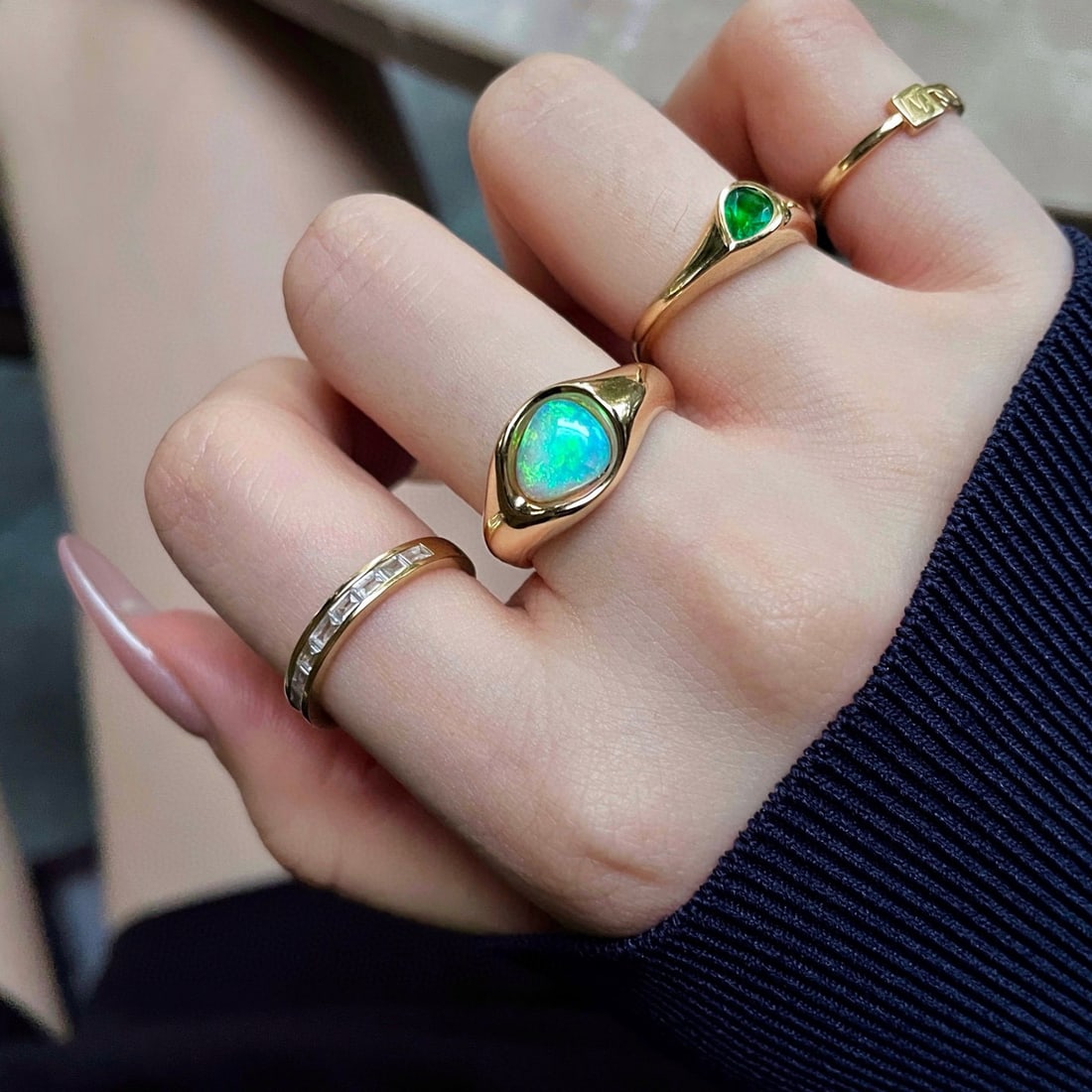 14k Gold 0.8 Ct Natural Opal Ring - 7