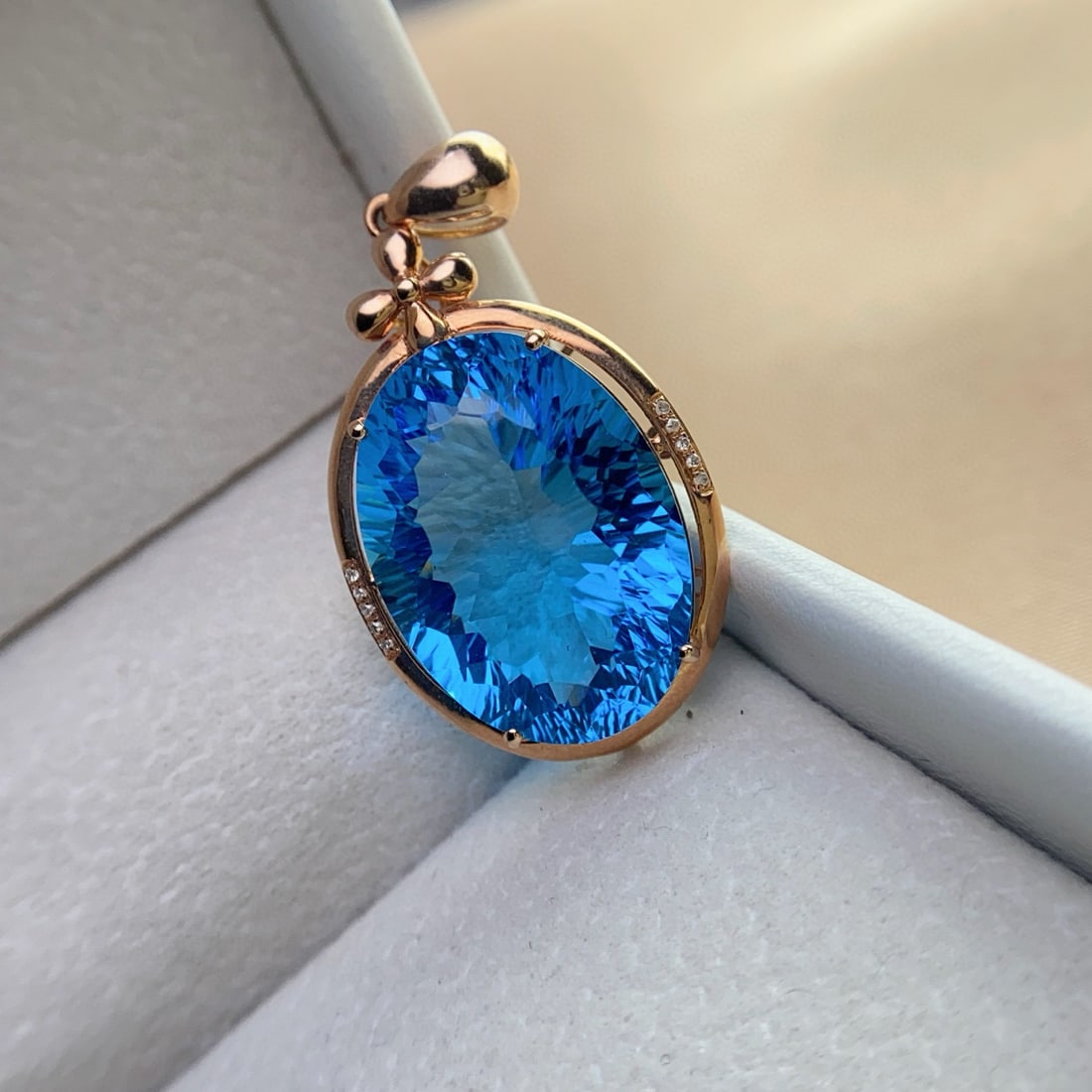 14k Gold 19.85 Ct Natural Topaz & Diamond Pendant( Without Chain ) - 2