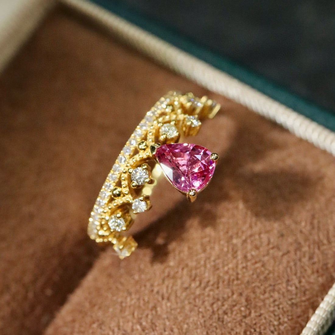 14k Gold 0.82 Ctw Natural Ruby & Diamond Ring - 2