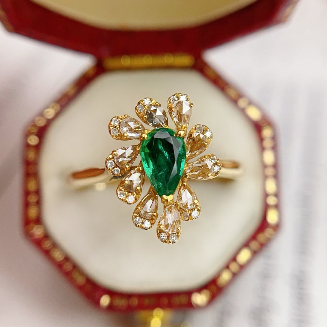 14k Gold 0.55 Ct Vivid Green Natural Emerald & Diamond Ring - 5