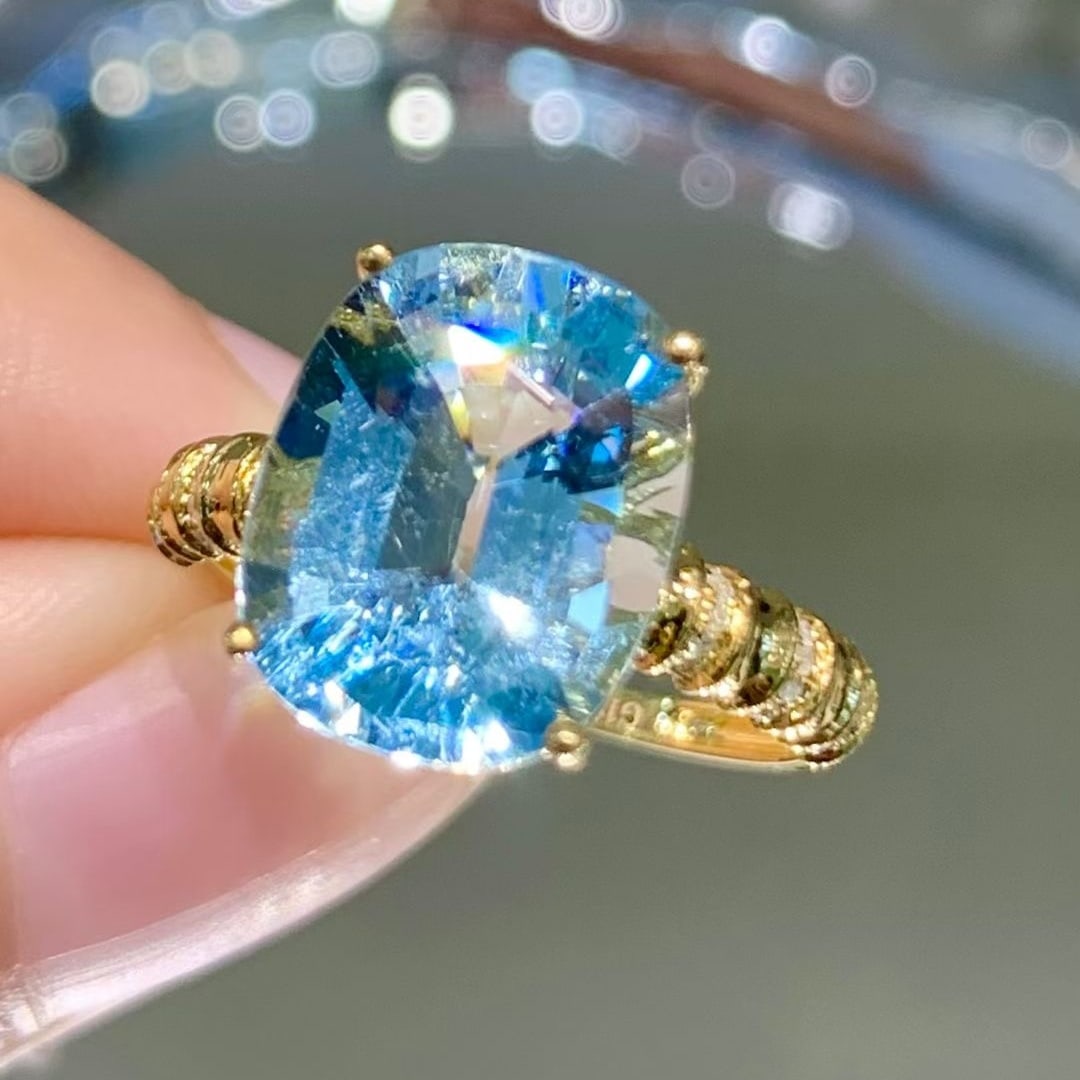 14k Gold 4.35 Ct Natural Aquamarine & Diamond Ring - 3