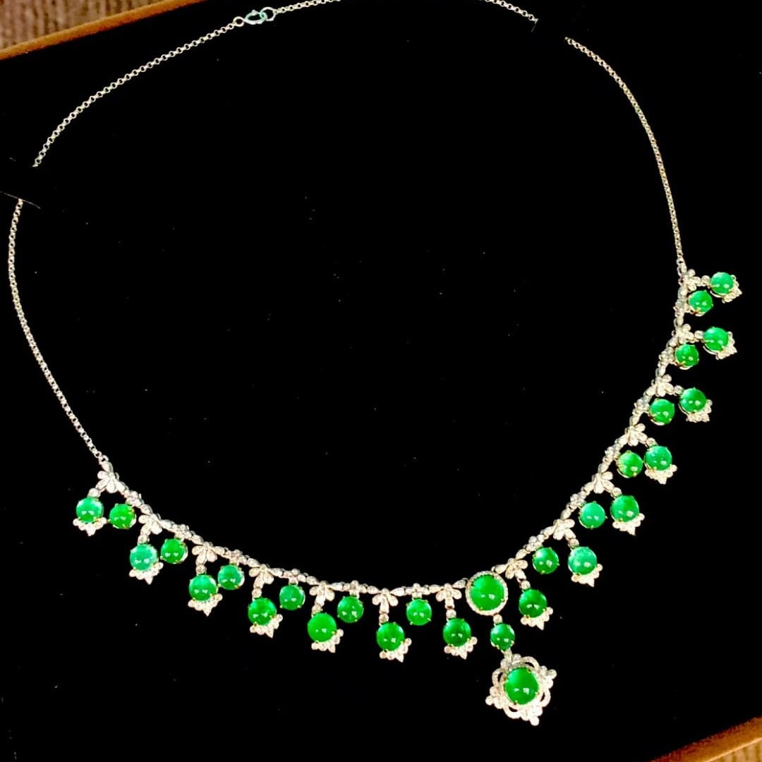 14k Gold 16.5 Ct Vivid Green Natural Emerald & Diamond Necklace - 6