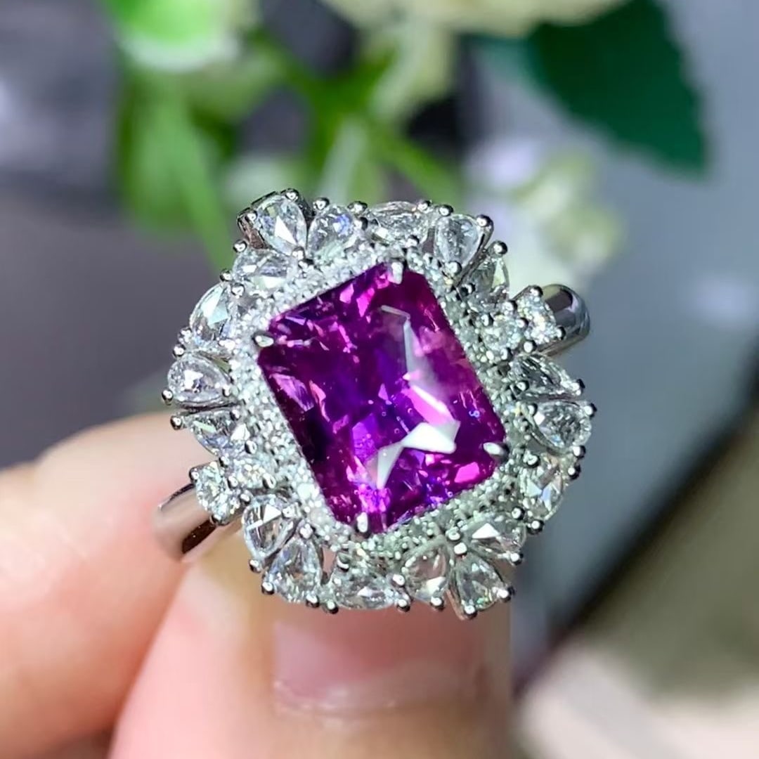 14k Gold 3.05 Ctw Natural Sapphire & Diamond Ring/pendant( Without Chain ): Ref:231008135 // gold content:14k gold // ring size:7. 25us // // main gemstone:sapphire // shape:octagonal // carat weight:2. 5ct // color:purple // treatment:natural // // adjacent gemstone 2 :
