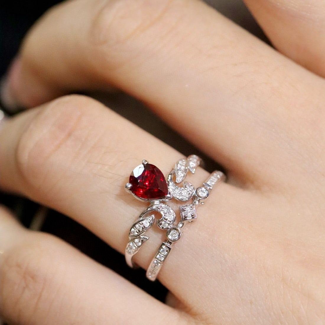 14k Gold 0.84 Ctw Natural Ruby & Diamond Ring - 5