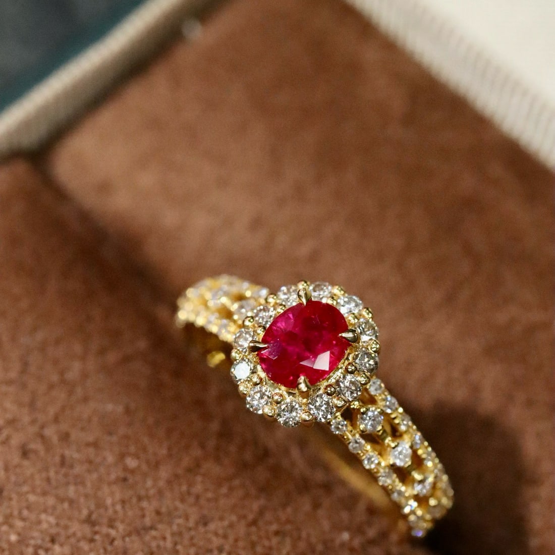 14k Gold 0.96 Ctw Natural Ruby & Diamond Ring - 5
