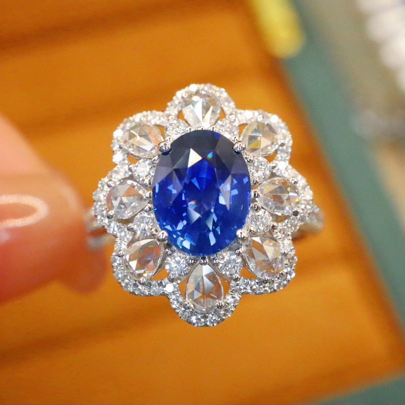 14k Gold 2.82 Ctw Natural Sapphire & Diamond Ring: Ref:231008175 // gold content:14k gold // ring size:7. 25us // // main gemstone:sapphire // shape:oval // carat weight:2. 05ct // color:royal blue // treatment:natural // // adjacent gemstone 2 :