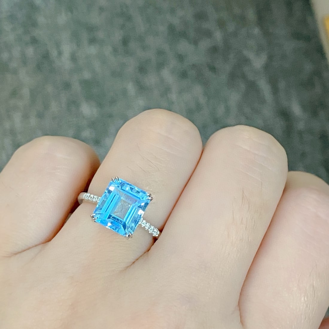 14k Gold 3.95 Ct Natural Aquamarine & Diamond Ring - 5