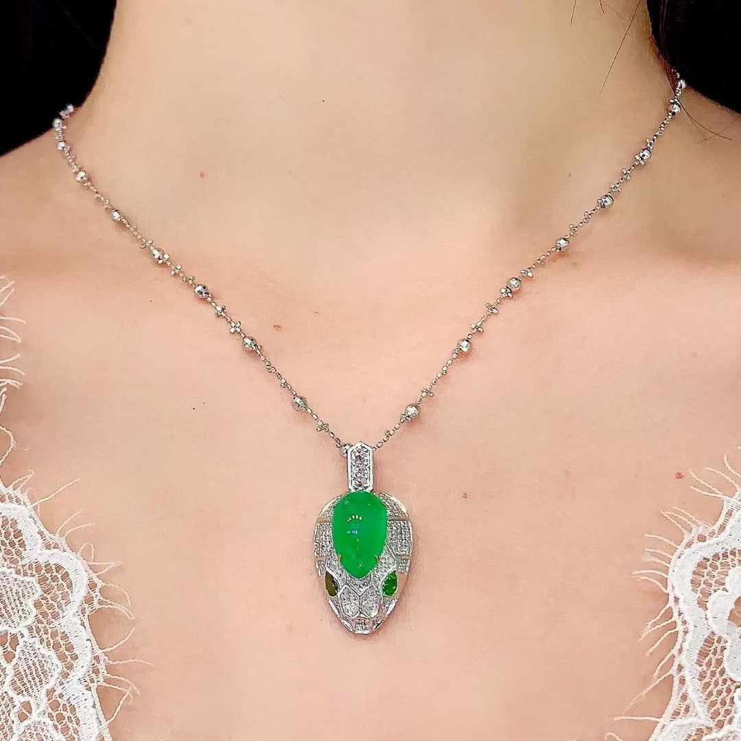 14k Gold 4.2 Ct Vivid Green Natural Emerald & Diamond Pendant( Without Chain ) - 5