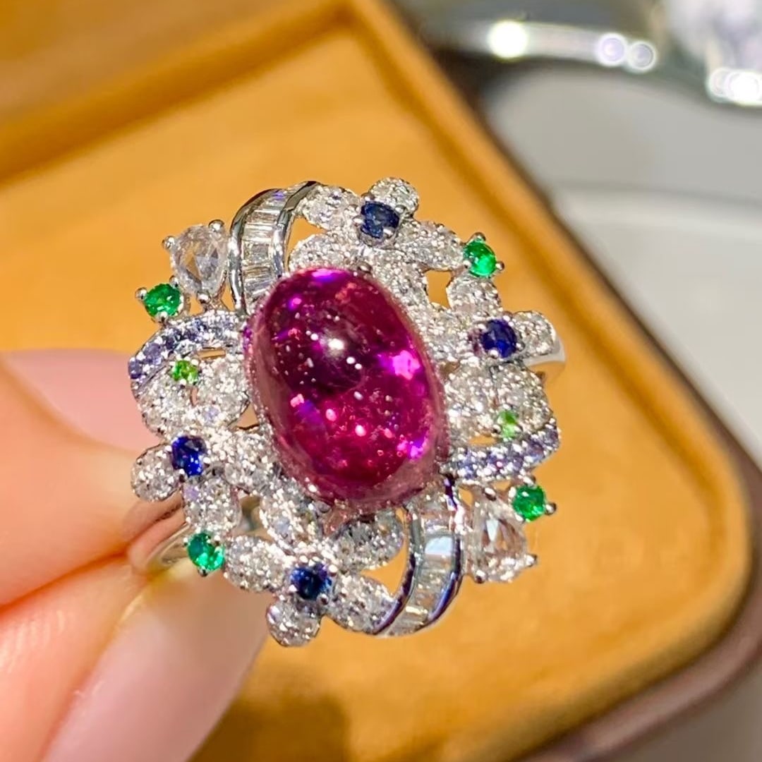 14k Gold 2.5 Ct Natural Tourmaline & Diamond Ring: Ref:231008191 // gold content:14k gold // ring size:7. 25us // // main gemstone:tourmaline // shape:oval // carat weight:2. 5ct // color:red // treatment:natural // // adjacent gemstone 2 : diamond