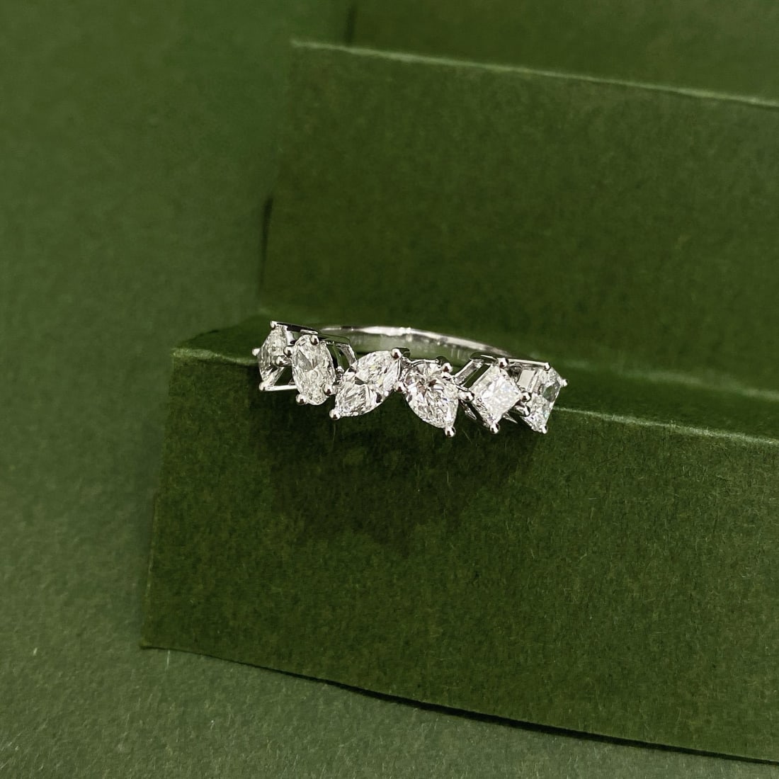 Gia Certified 14k Gold 2.4 Ct Natural E-f Vs-vvs Multiply Diamond Ring - 4