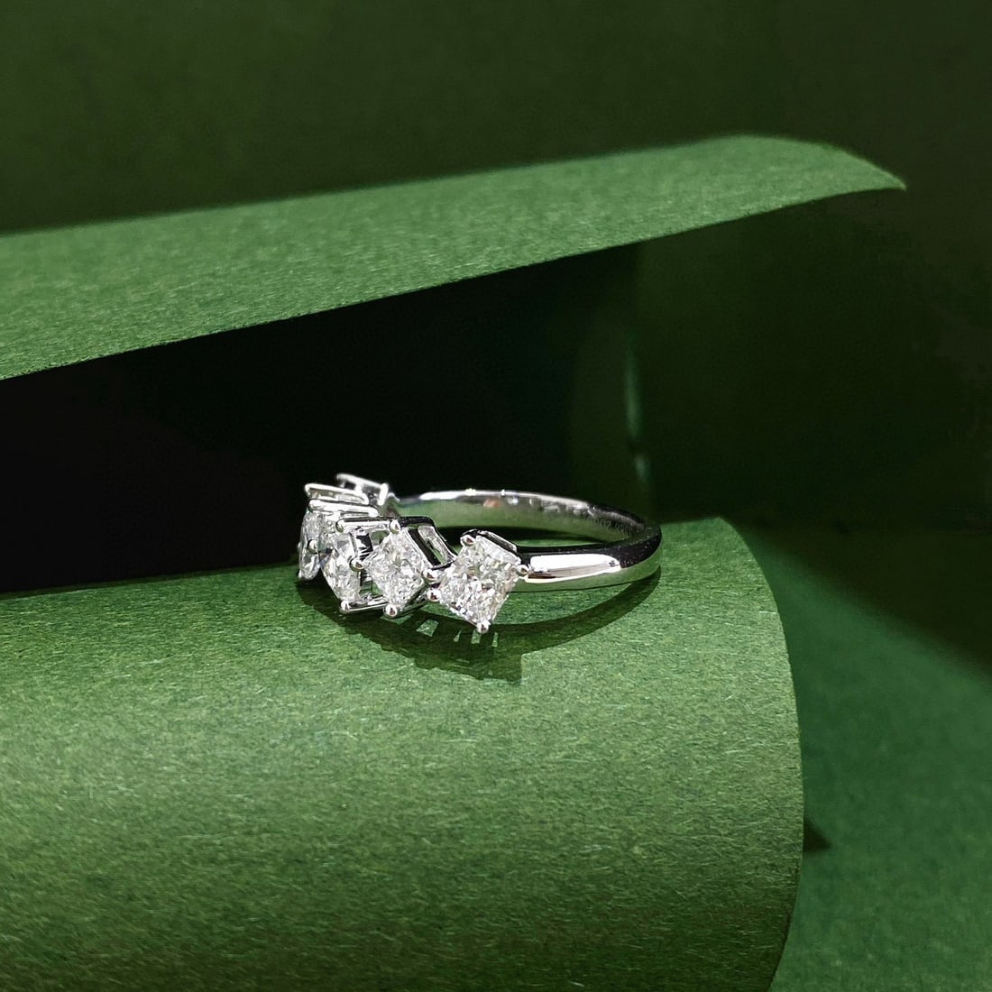 Gia Certified 14k Gold 2.4 Ct Natural E-f Vs-vvs Multiply Diamond Ring - 5
