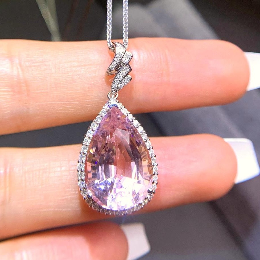 14k Gold 8 Ct Natural Morganite & Diamond Pendant( Without Chain ): Ref:231008227 // gold content:14k gold // main gemstone:morganite // shape:pear // carat weight:8ct // color:pink // treatment:natural // // adjacent gemstone 2 : diamond // number of stones:50 // sha