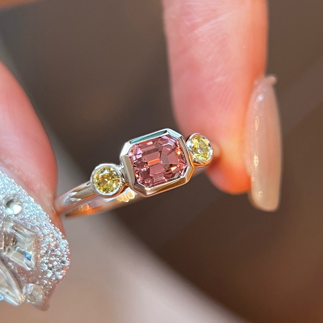 14k Gold 0.93 Ctw Natural Tourmaline & Sapphire Ring: Ref:231008228 // gold content:14k gold // ring size:7. 25us // // main gemstone:tourmaline // shape:octagonal // carat weight:0. 76ct // color:pink // treatment:natural // // adjacent gemstone 2 :