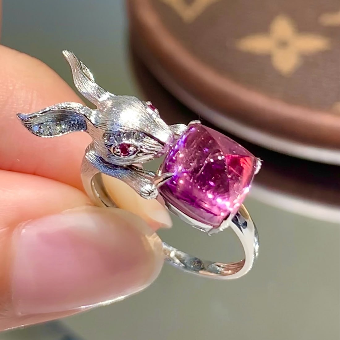 14k Gold 3.75 Ct Natural Tourmaline & Diamond Ring: Ref:231008229 // gold content:14k gold // ring size:7. 25us // // main gemstone:tourmaline // shape:suger-loaf // carat weight:3. 75ct // color:pink // treatment:natural // // adjacent gemstone 2 :