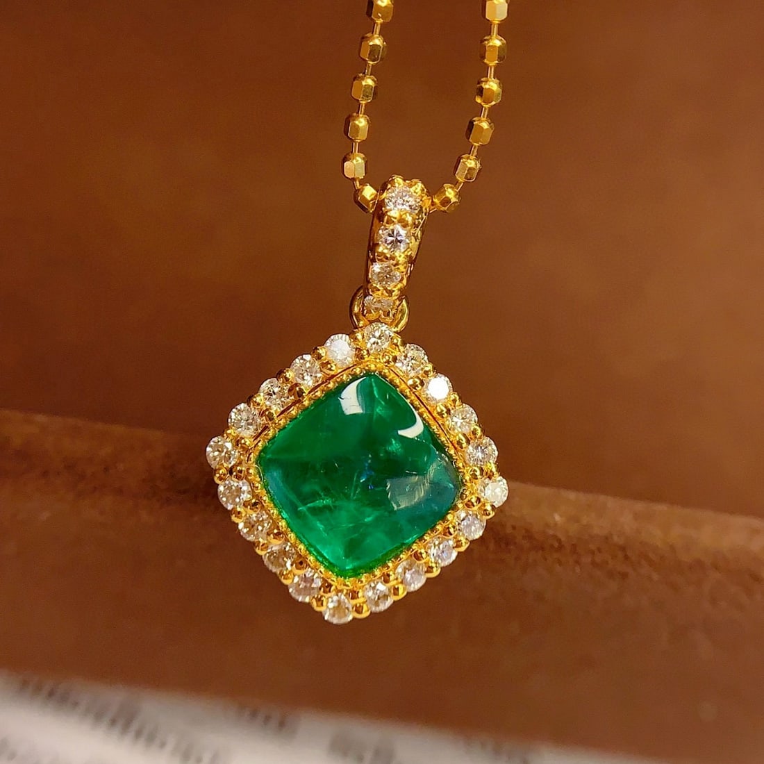 14k Gold 2.21 Ct Vivid Green Natural Emerald & Diamond Pendant( Without Chain ) - 2