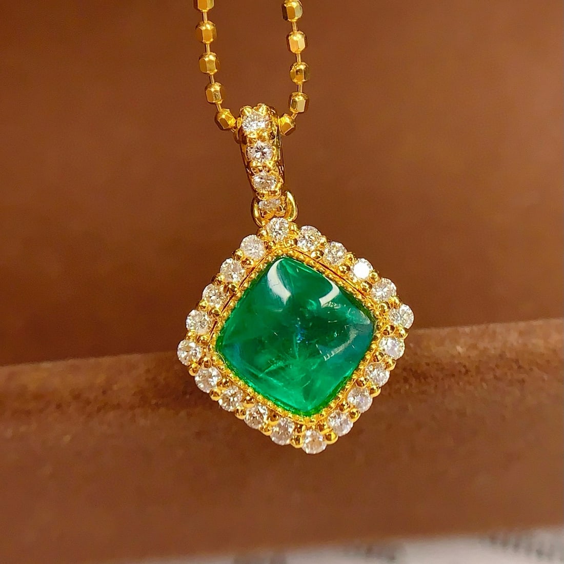 14k Gold 2.21 Ct Vivid Green Natural Emerald & Diamond Pendant( Without Chain ) - 6