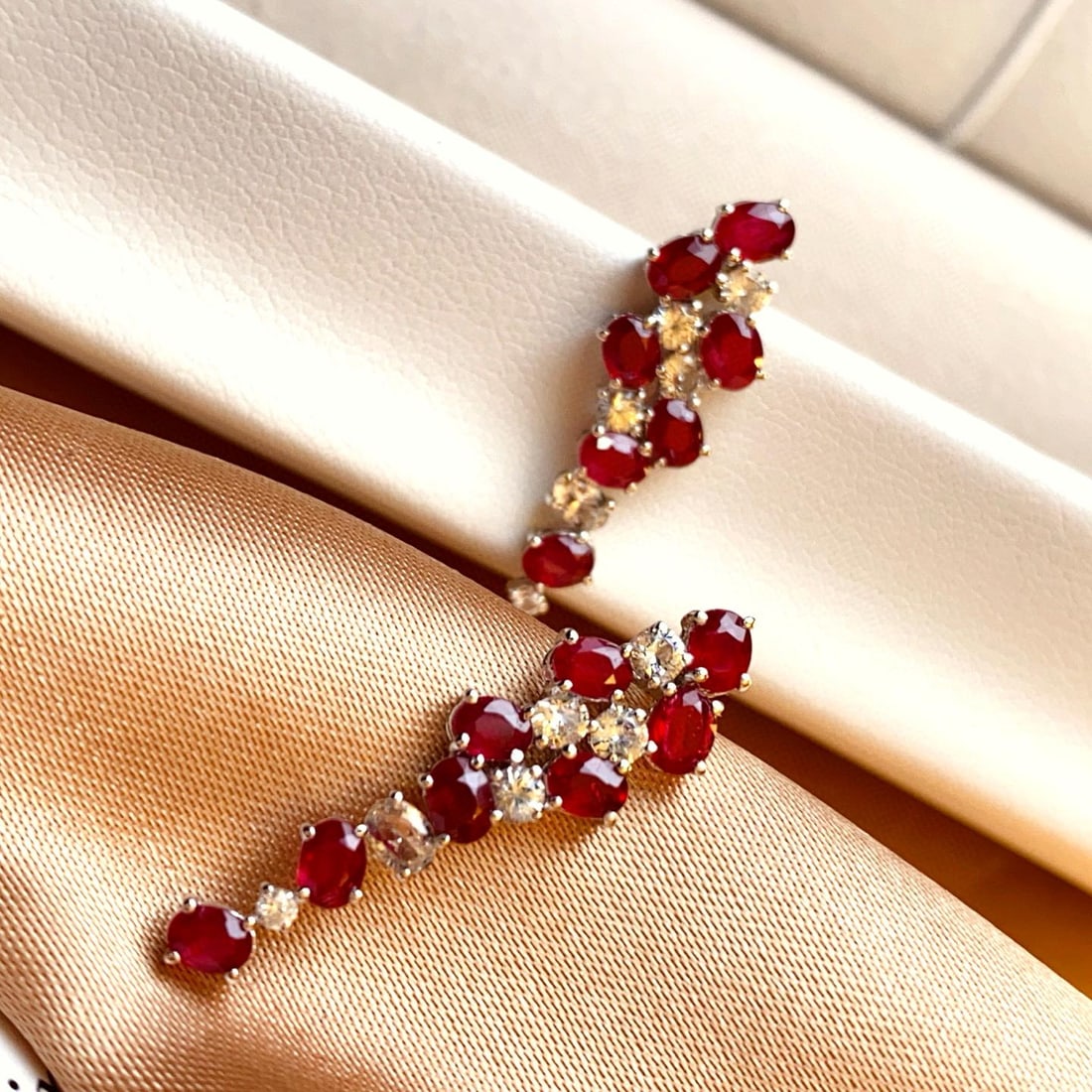 14k Gold 3.60 Ct Vivid Red Natural Ruby & Sapphire Earrings - 3